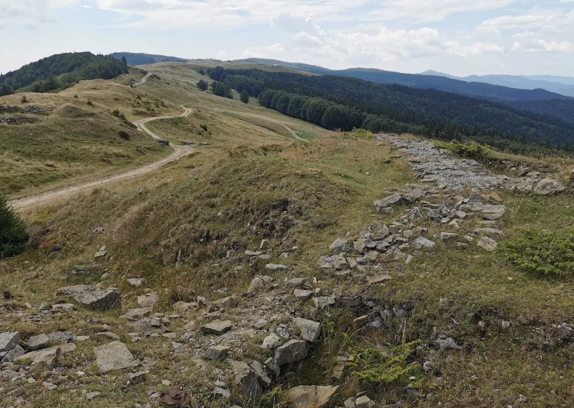 Cetatea Tabla Buții, Romania, Romania
